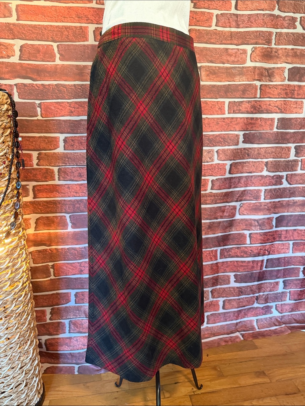 💃🏻 Sag Harbor Maxi Skirt — Red & Black Plaid — Sz 16 / C - Picture 4 of 11
